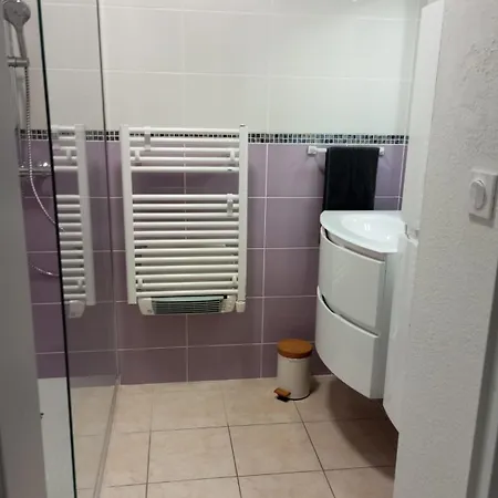 L'Etoile Biterroise - 2 A 6 Personnes - Rez De Chaussee Avec Balcon - Piscine Exterieur Béziers Buitenkant foto