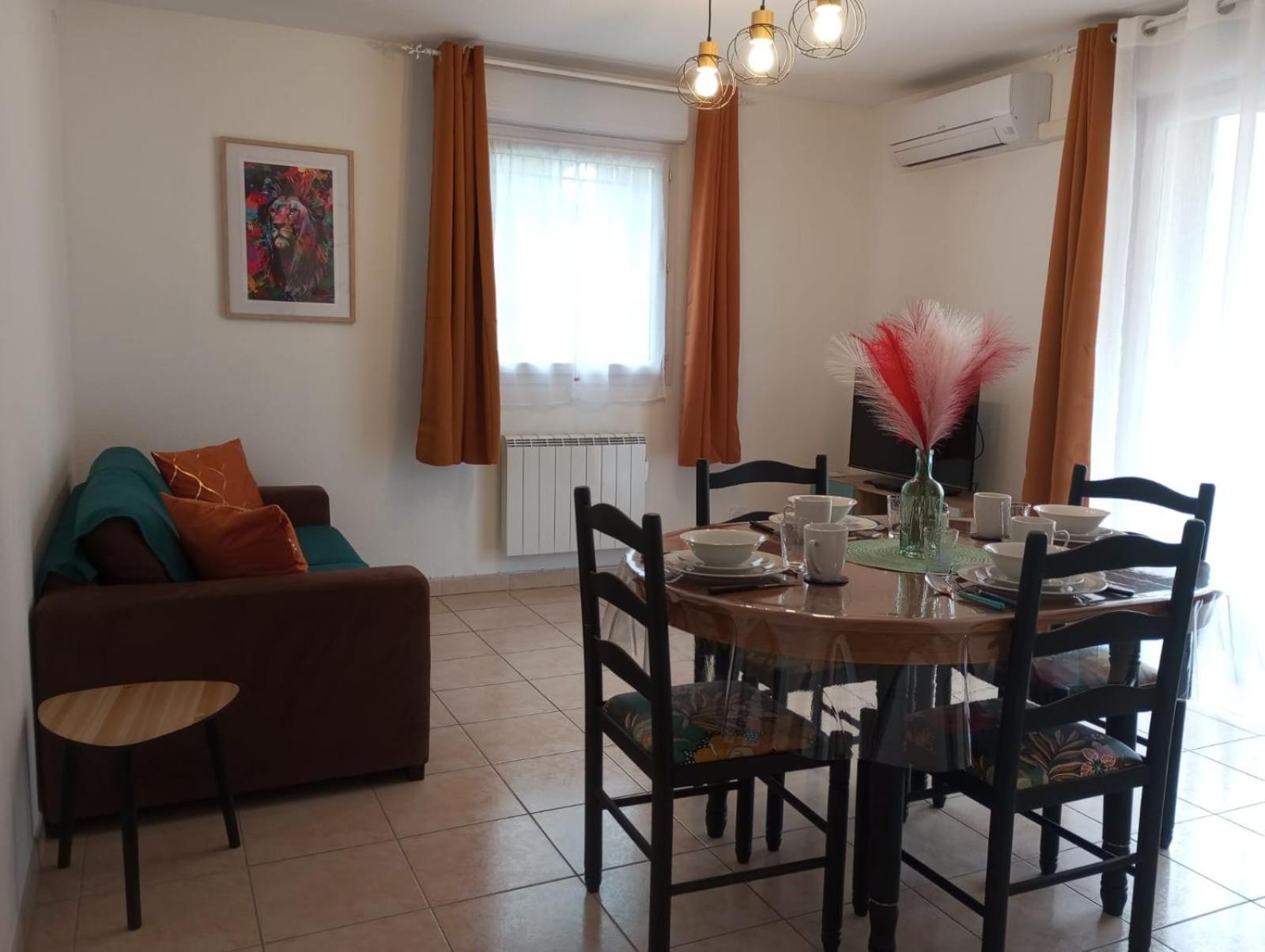 L'etoile Biterroise - 2 A 6 Personnes - Rez De Chaussee Avec Balcon - Piscine Exterieur Beziers