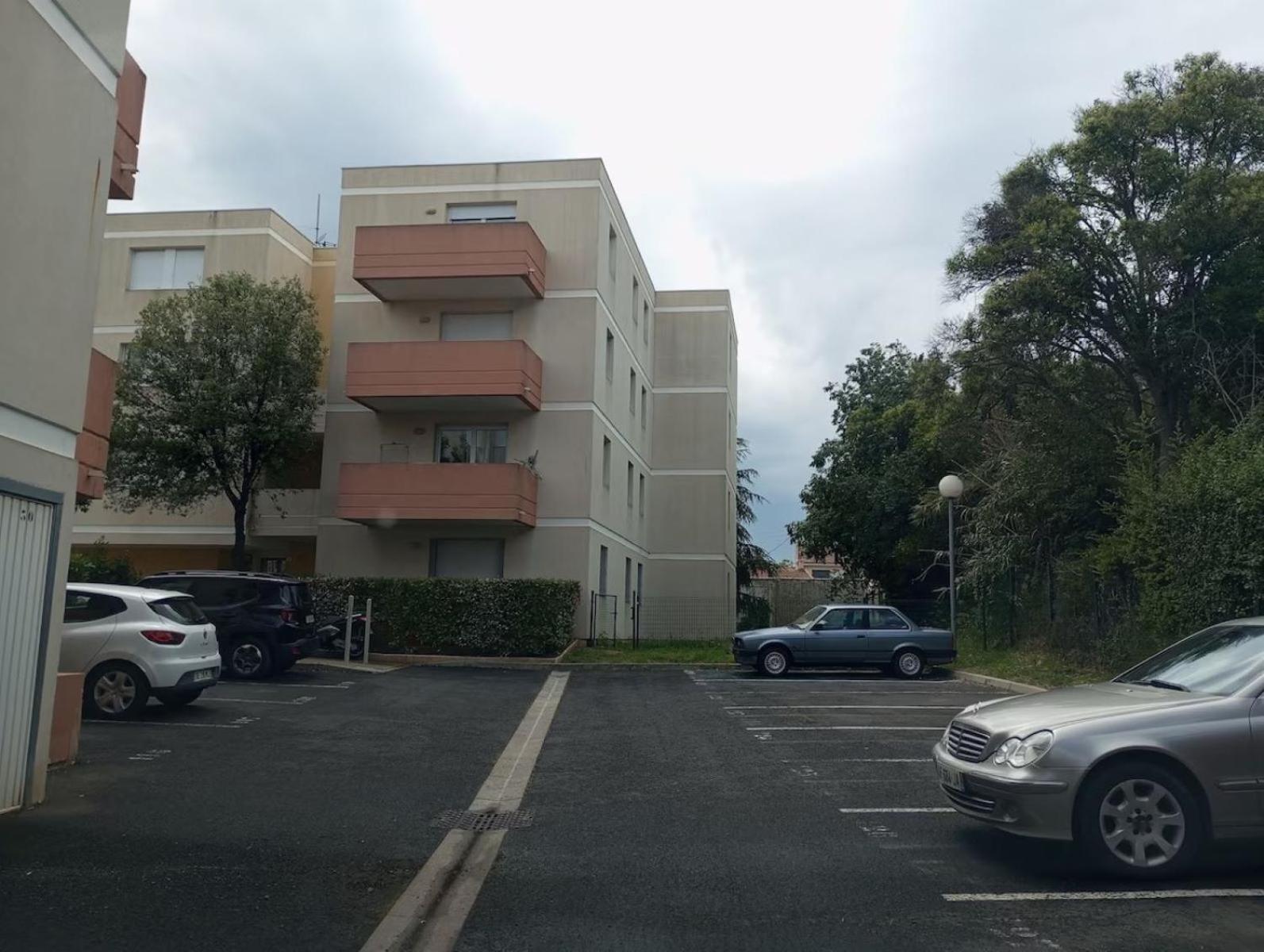 L'etoile Biterroise - 2 A 6 Personnes - Rez De Chaussee Avec Balcon - Piscine Exterieur *