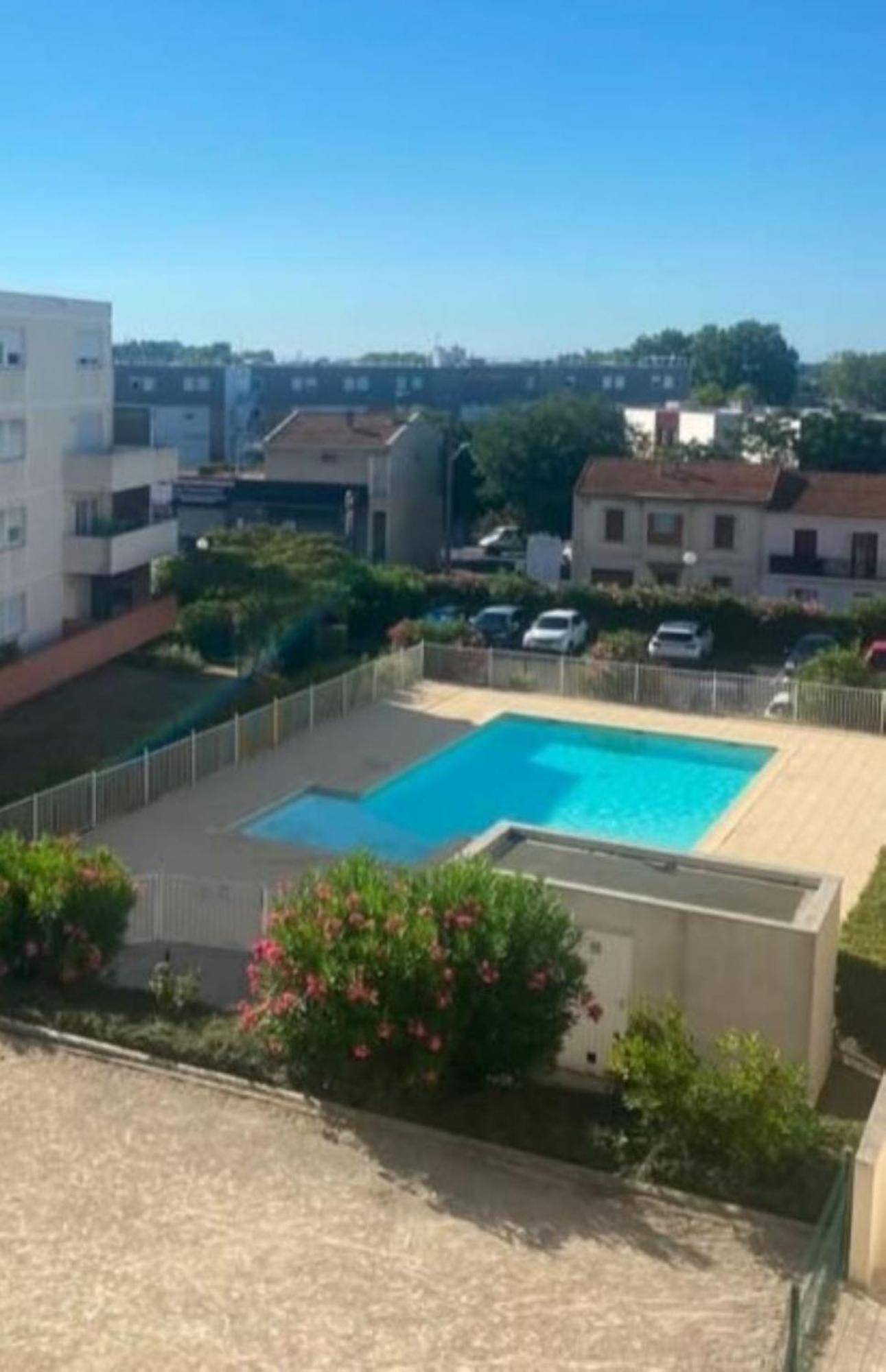 L'etoile Biterroise - 2 A 6 Personnes - Rez De Chaussee Avec Balcon - Piscine Exterieur Apartment *